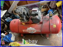 Clarke Boxer 14/200 O/L 14CFM 200Litre 3HP Belt-Driven Air Compressor 230V