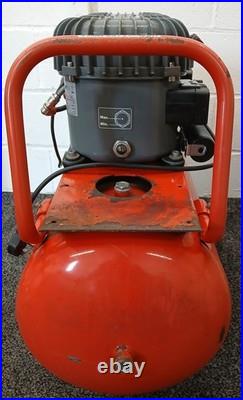 Clarke SHHH AIR 150/100 5.3CFM 100Litre 1.37HP Compressor 230V Clarke SHHH AIR 150/100 5.3CFM 100Litre 1.37HP Compressor 230V