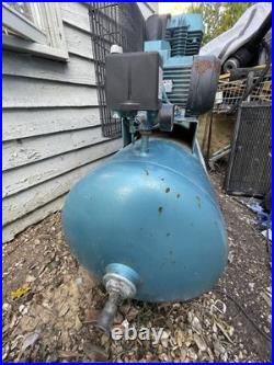 Clarke XE25/200 23cfm 200 Litre 5.5HP Industrial Air Compressor 400V