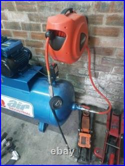 Clarke XEV16/200 Industrial Air Compressor 14CFM 200 Litre 3HP O/L 230V Clarke XEV16/200 Industrial Air Compressor 14CFM 200 Litre 3HP O/L 230V