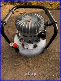 JUN-AIR Air Compressor 15 Litre Portable Air Compressor