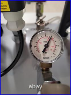 Jun-Air 12-50 Dental Lab Air Compressor 50 Litre Receiver Lab Jun-Air 12-50 Dental Lab Air Compressor 50 Litre Receiver Lab
