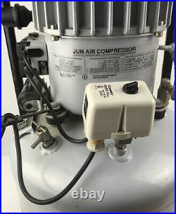 Jun-Air Model 6-25 Litre Silent Air Compressor 240v Laboratory Scientific