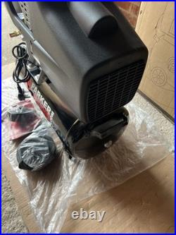 Parker Brand 24 Litre Air Compressor 9.6 CFM, 2.5 HP, 24L (NEW OTHER) Parker Brand 24 Litre Air Compressor 9.6 CFM, 2.5 HP, 24L (NEW OTHER)