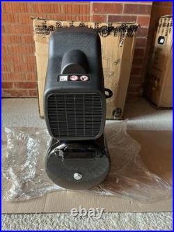 Parker Brand 24 Litre Air Compressor With Hose 9.6 CFM, 2.5 HP, 24L (NEW OTHER) Parker Brand 24 Litre Air Compressor With Hose 9.6 CFM, 2.5 HP, 24L (NEW OTHER)