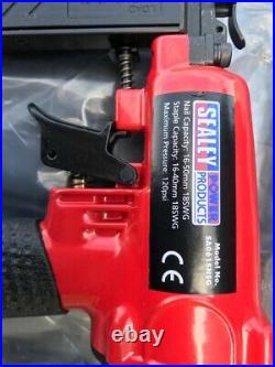 Sealey SAO615KIT 6 litre air compressor with nail/staple gun. 240v
