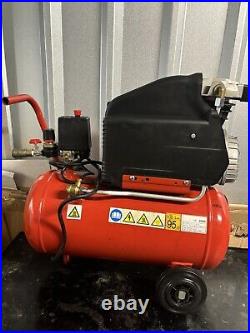 Snap On Tools 24L Litre Compressor 240v 2.0HP Red Oil Lubricated 8 / 116 Bar/psi