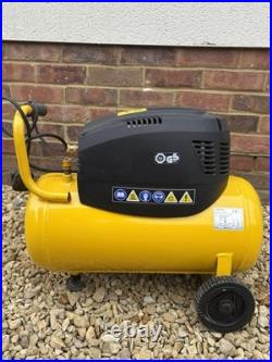 Stanley Air Compressor, with lines and tools, 24 Litre, 1.5 HP, 8 Bar Pressure